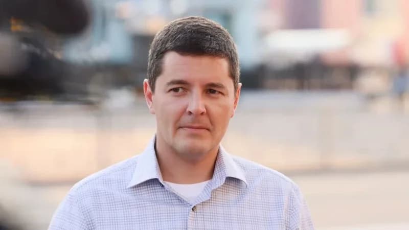 Дмитрий Артюхов пригласил ветеранов СВО Пуровского района на встречу в рамках Честного маршрута