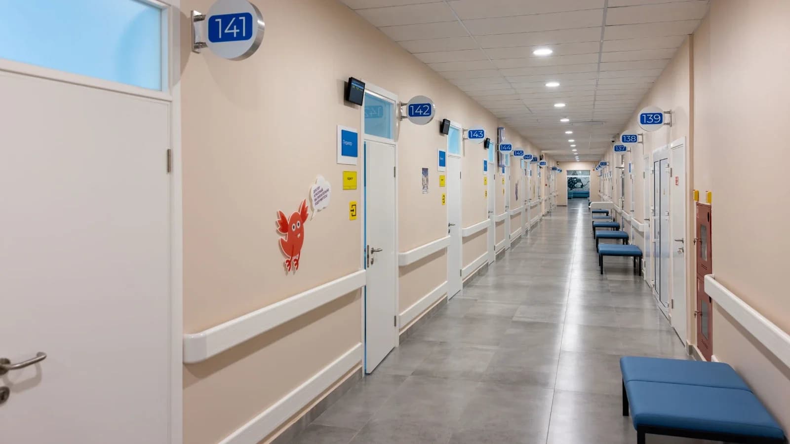 Работу нового детского медцентра в Тарко-Сале обеспечат высококлассные специалисты